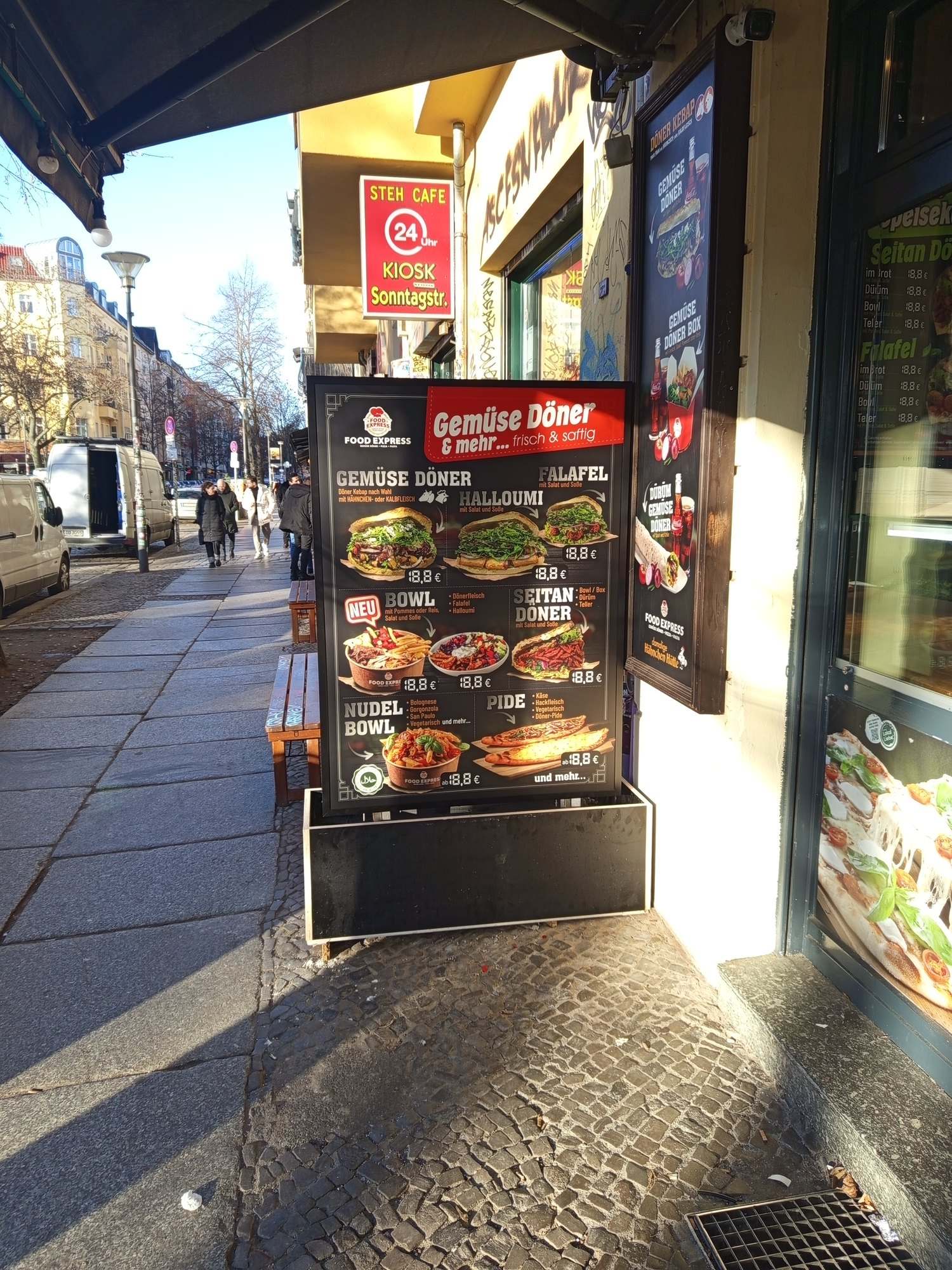 Food Express: Leuchtaufsteller mit Speisekarte