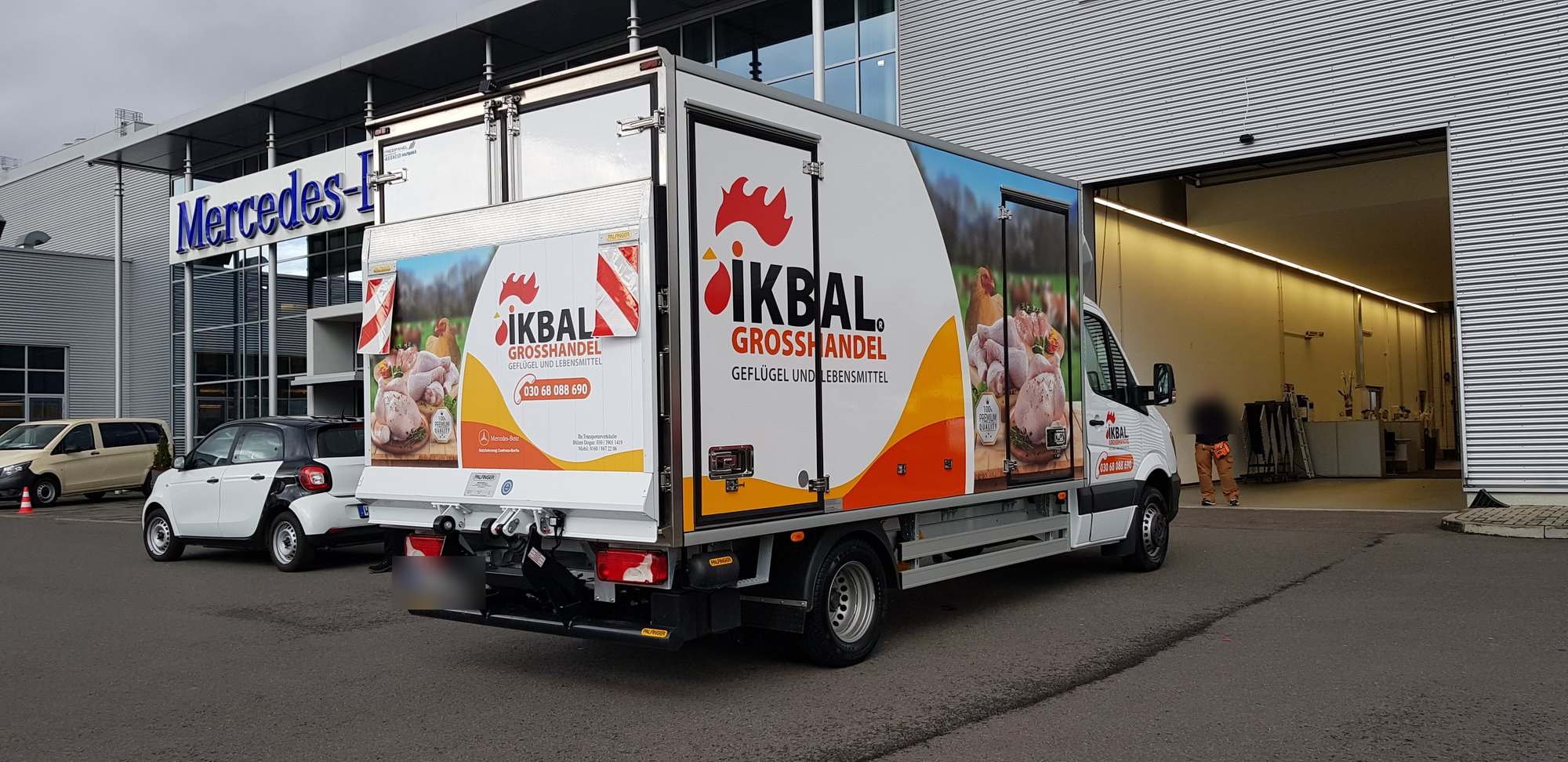 IKBAL Großhandel: Lkw-Beschriftung