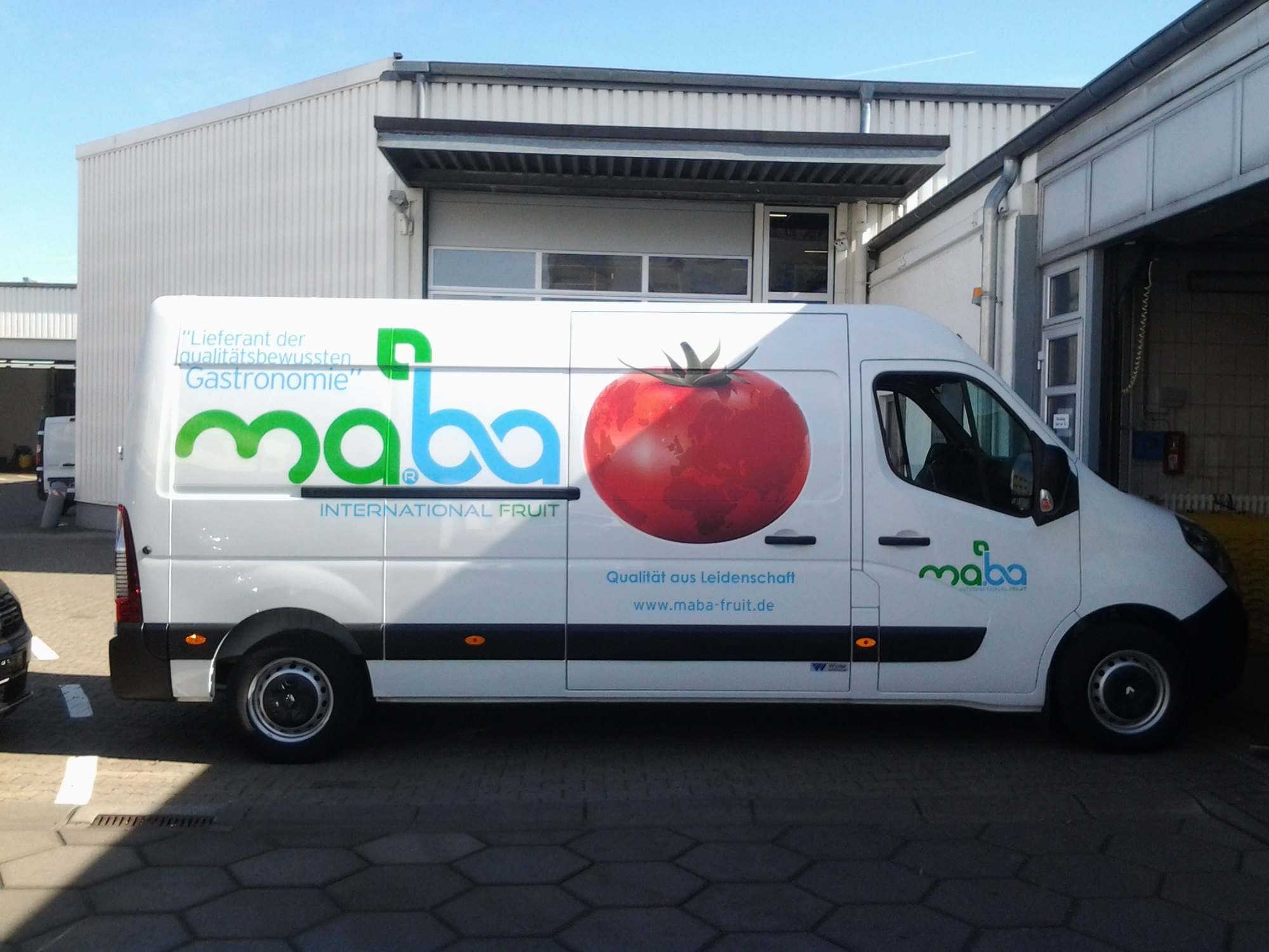 MaBa International Fruit: Fahrzeugbeschriftung