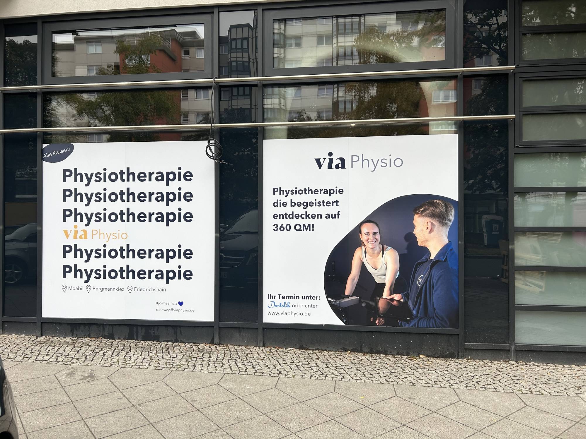 Window posters for the physiotherapy practice “via Physio”